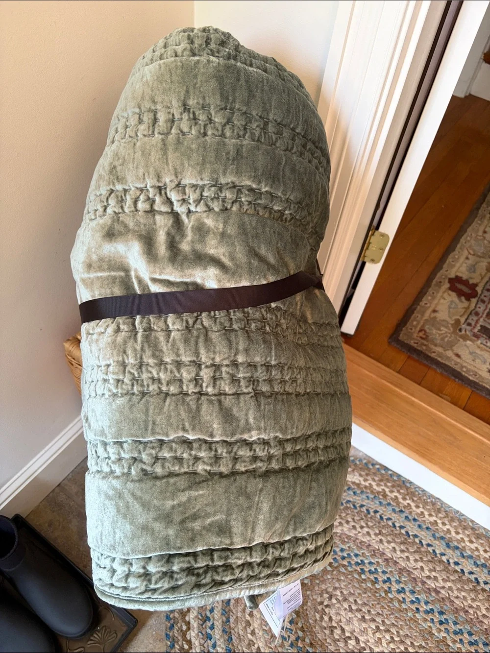 Anthropologie Lustered Velvet Alastair Quilt Size Queen NWT